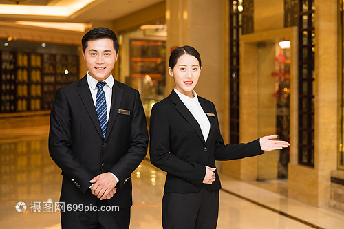 塑造卓越形象 酒店管理服务人员的专业魅力与艺术